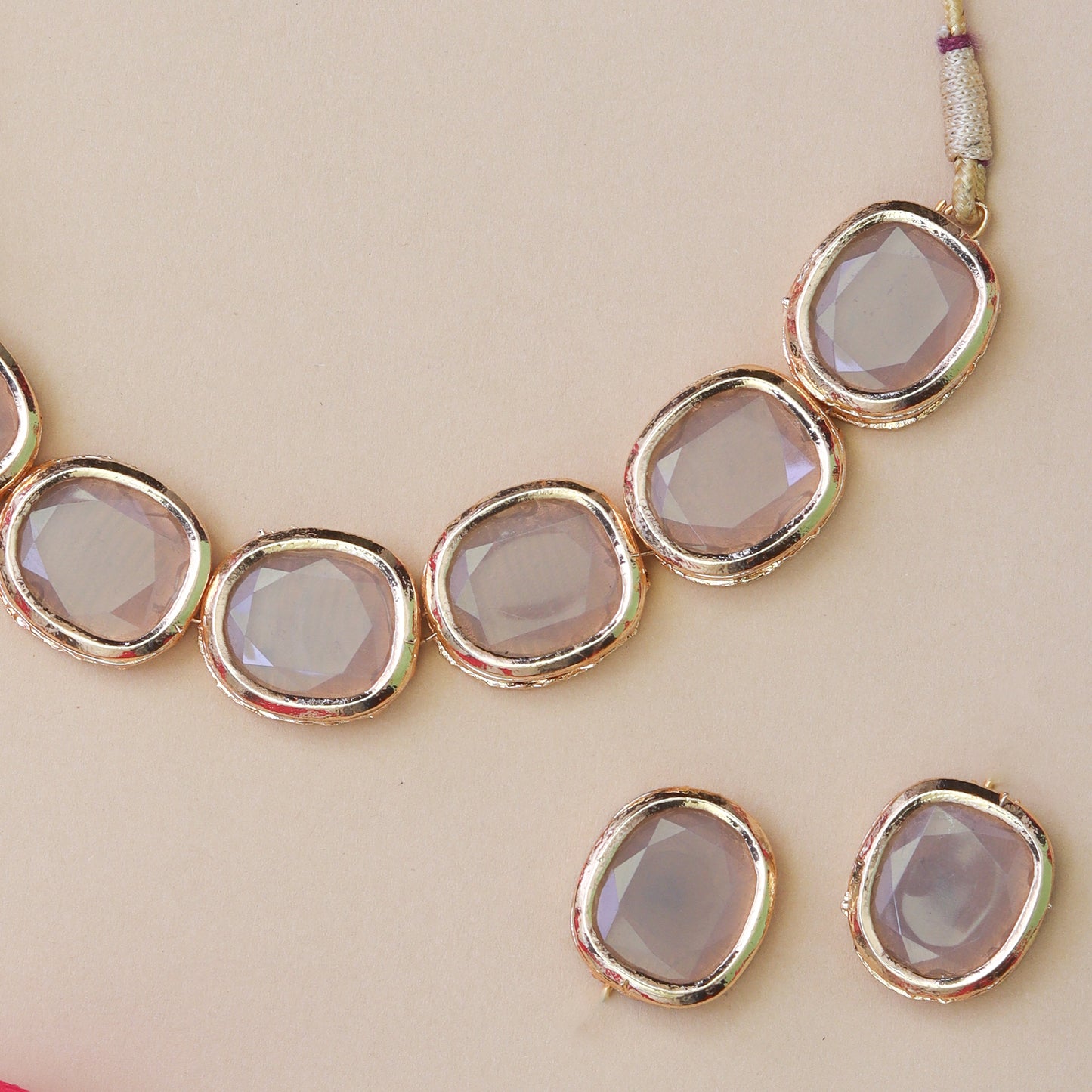 Anvee Chokar set with Earrings in Grey