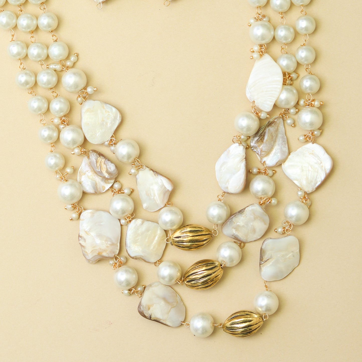 Madhura mother of pearl Necklace set with Earrings